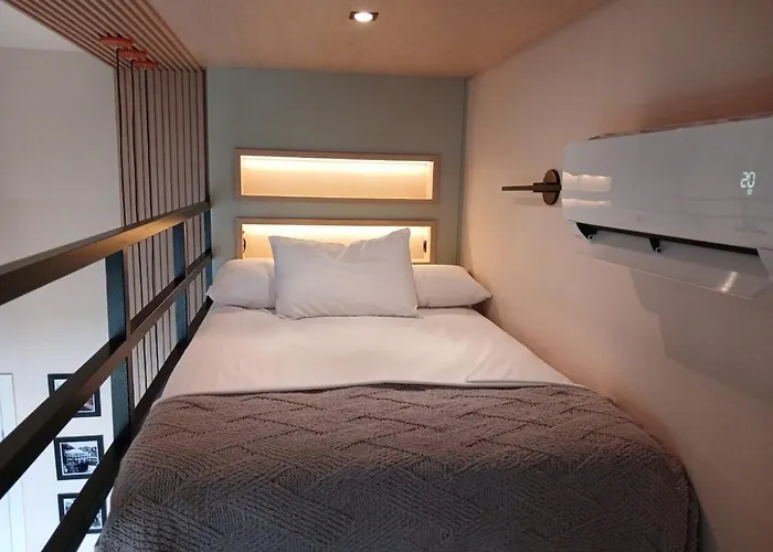 Duplex Tematico Incrivel Em Curitiba